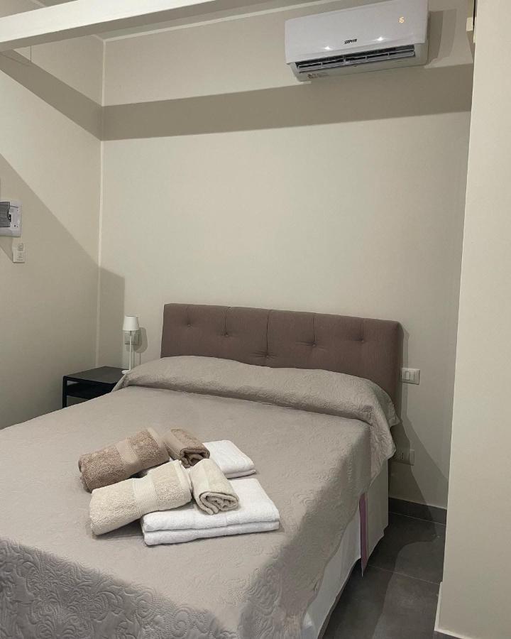 Dante284 Suites&Rooms Palerme Extérieur photo